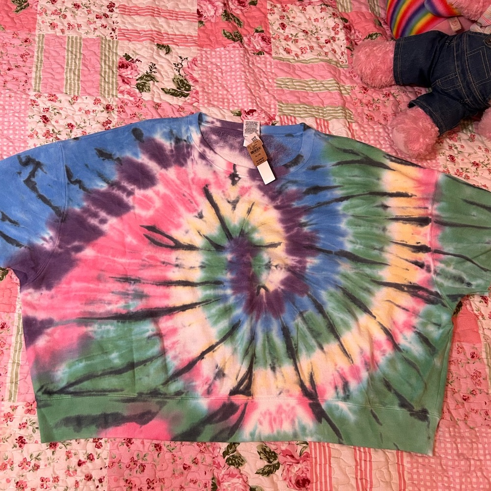 Victoria's Secret tie-dye sweatshirt! Brand new tags and absolutely adorable! XL